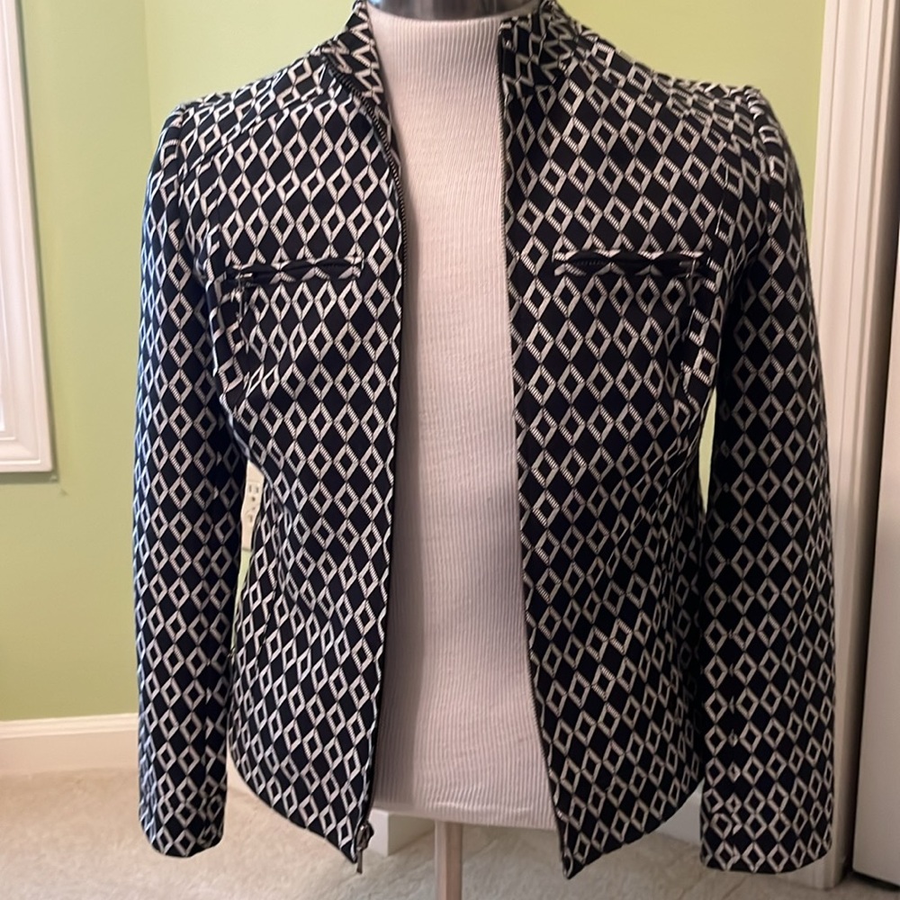 Chico’s black/white blazer with zipper